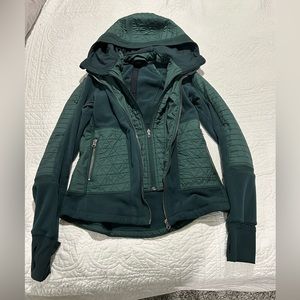 Lululemon hunter green fleece jacket size 4